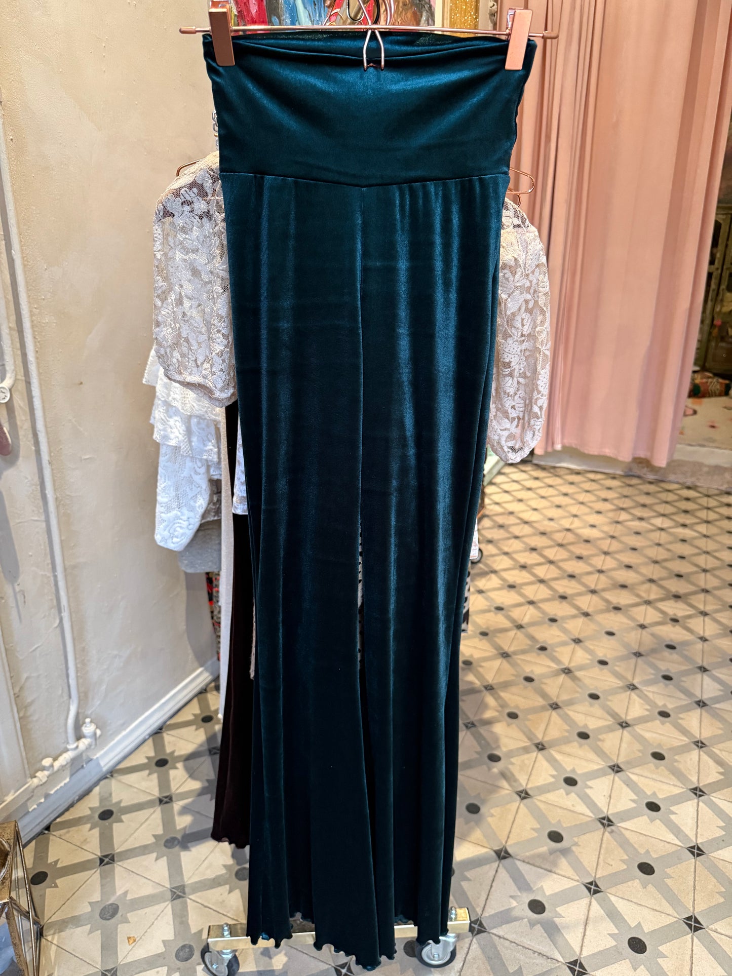 Velvet Flare/ 4-6week delivery time