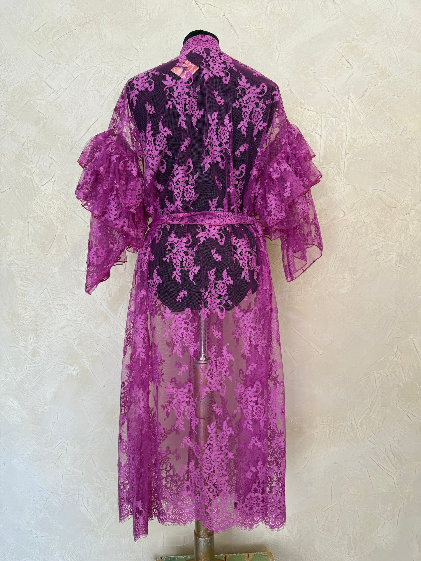 Ruffle/ Orchid Lace