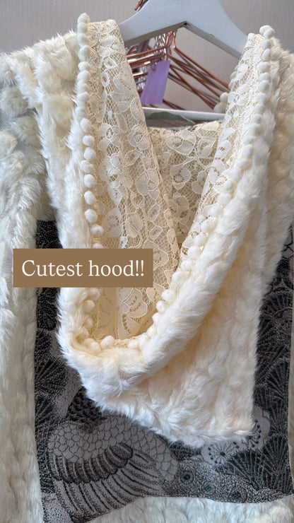 HOODIE / Whipped Cream/ Leena