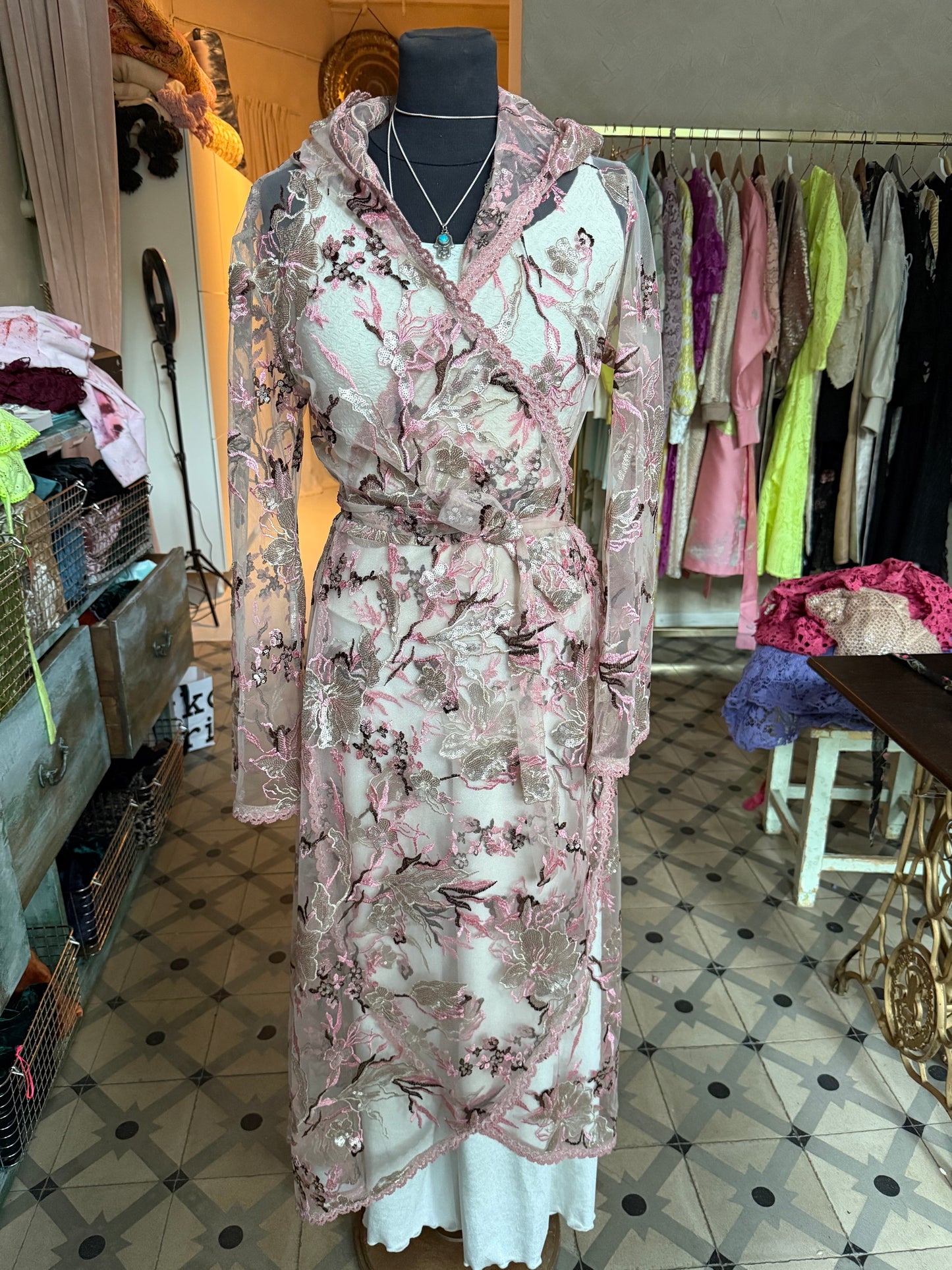 GIA Dress in Vintage Kyoto Lace Sequin /m