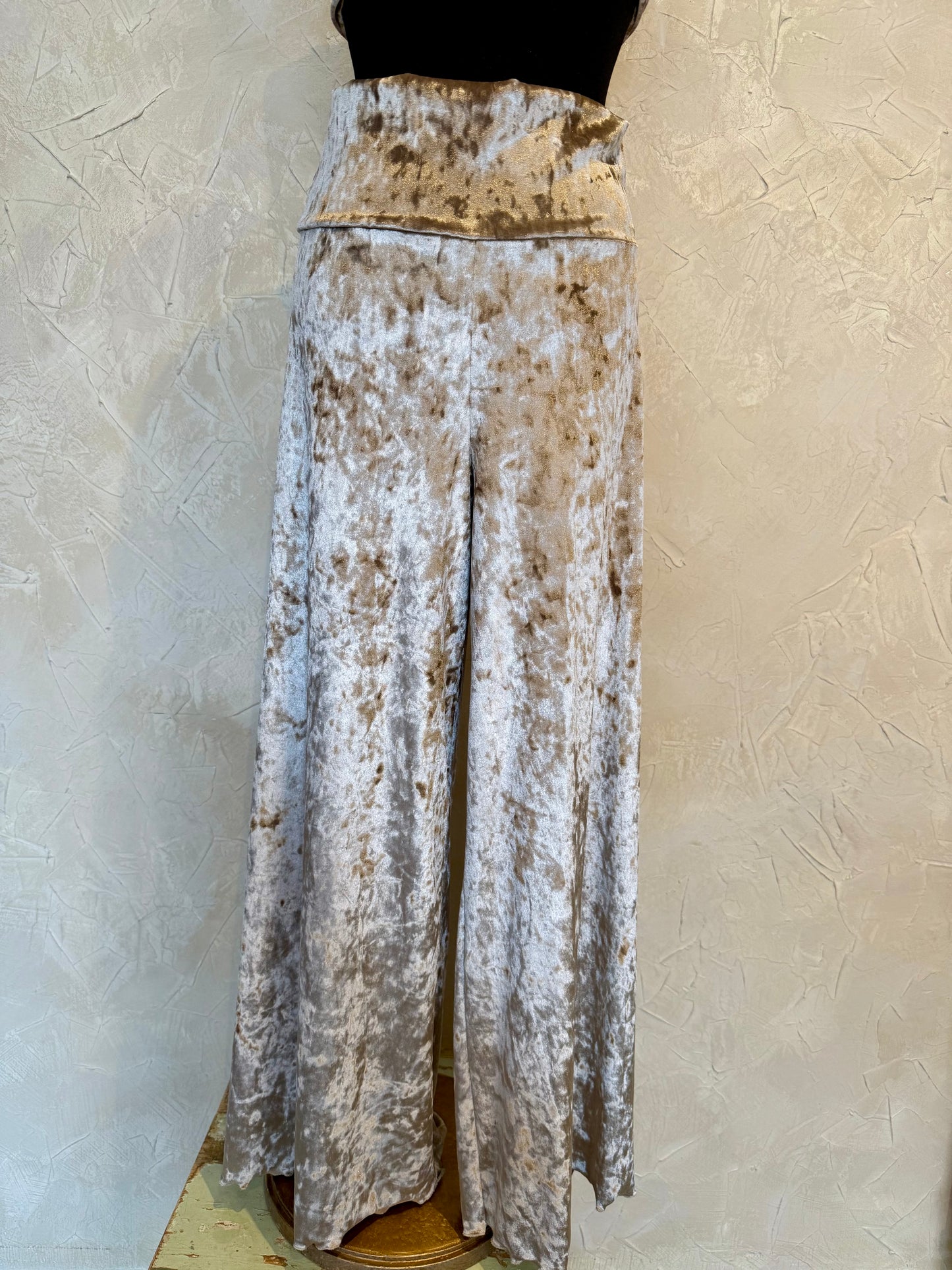 Velvet Wides/ loimu