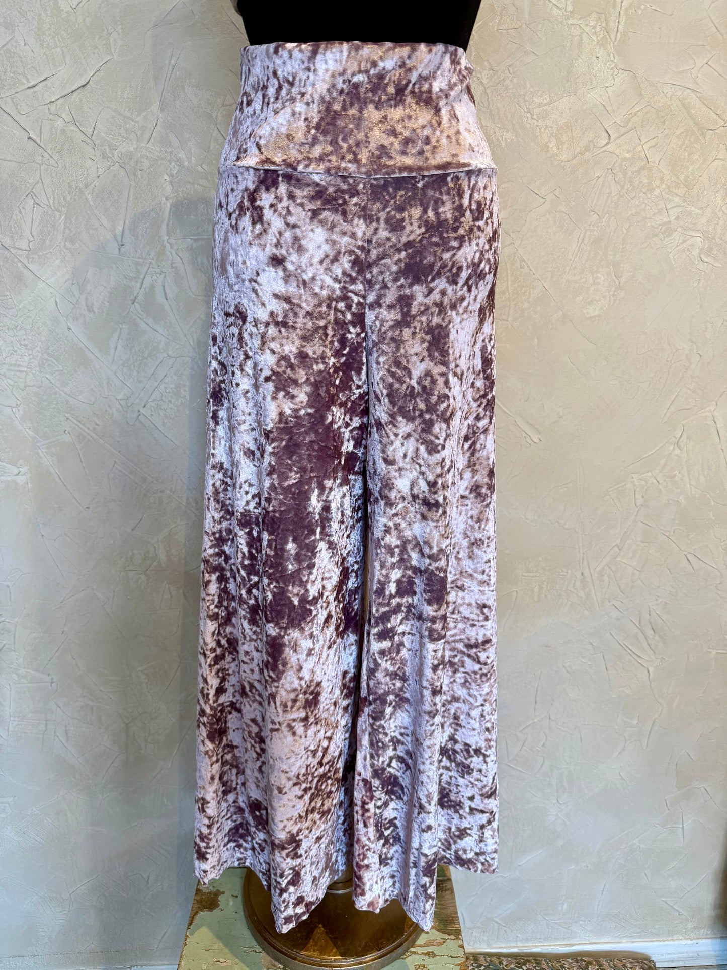 Velvet Wides/ loimu
