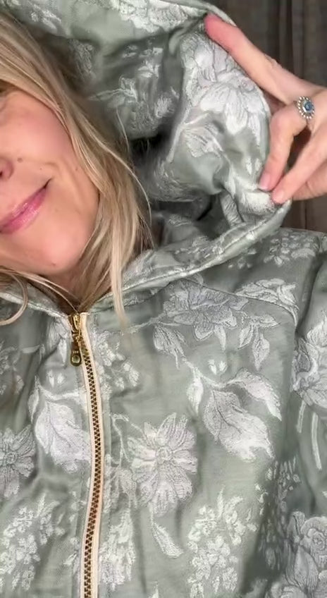HOODIE / I am Nature
